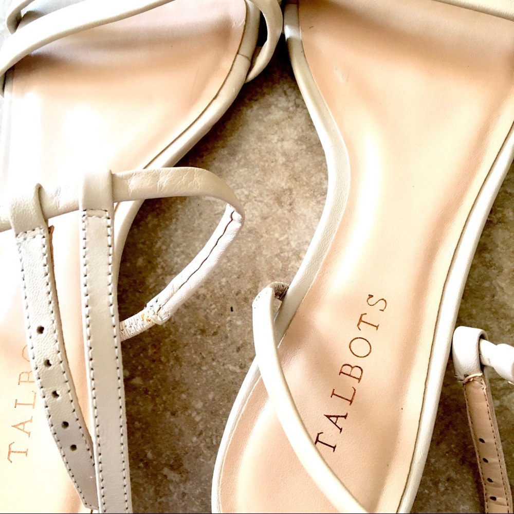 Ladies sandal